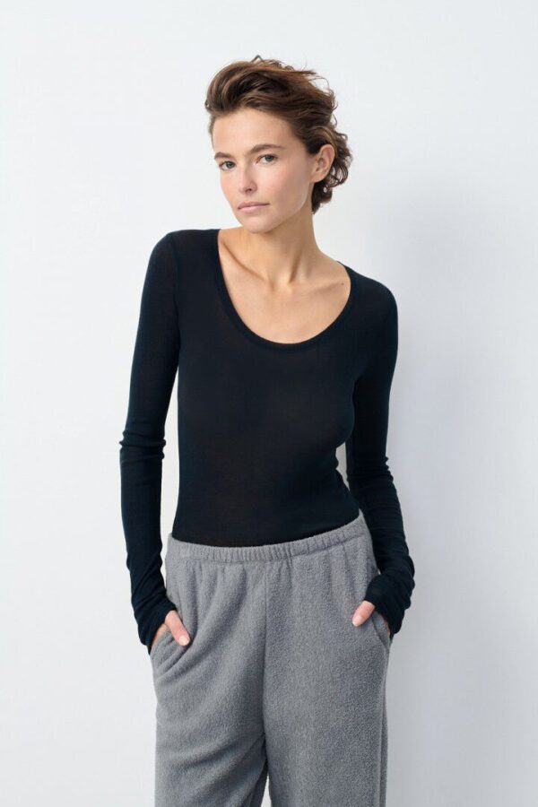 Massachusetts Longsleeve Navy