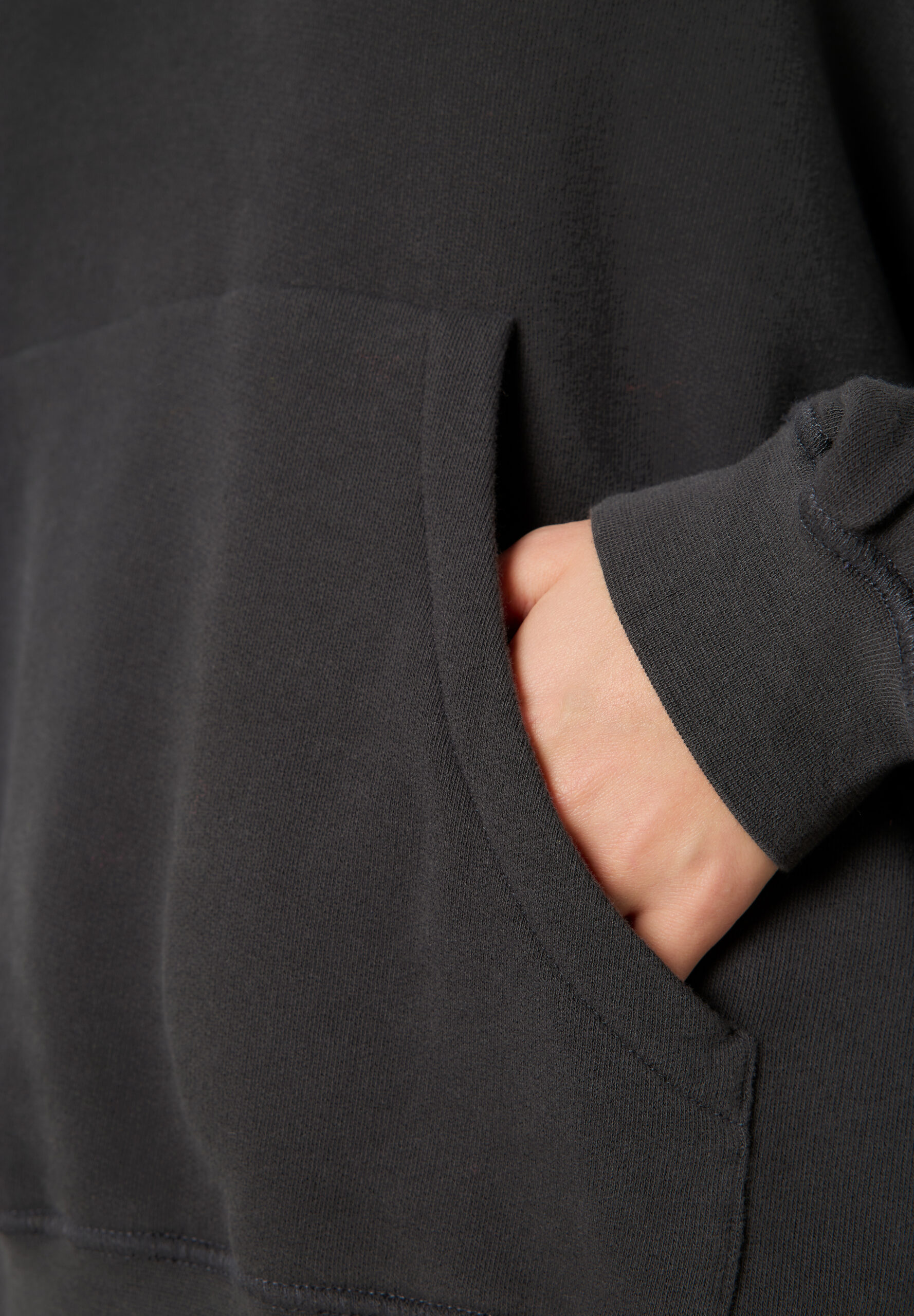 Atubay Hoodie Darkness – Bild 3