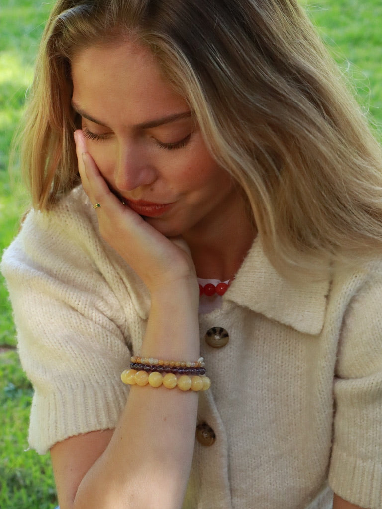 Essential Amethyst Stretch Bracelet 6mm – Bild 3