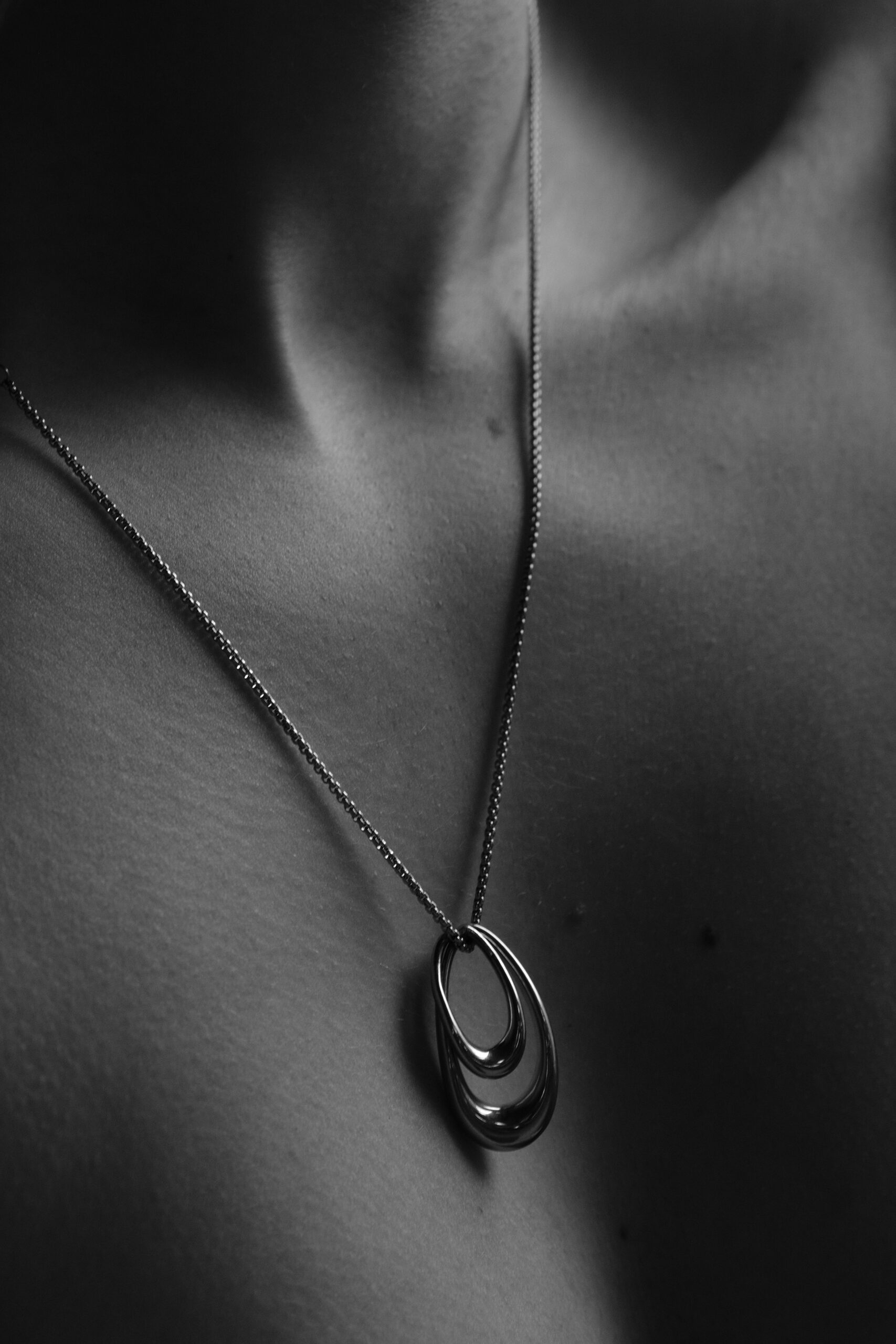 Loop Necklace Steel – Bild 2