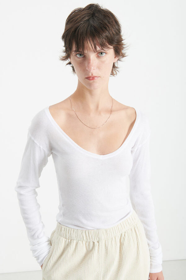 Massachusetts V-Neck Longsleeve White